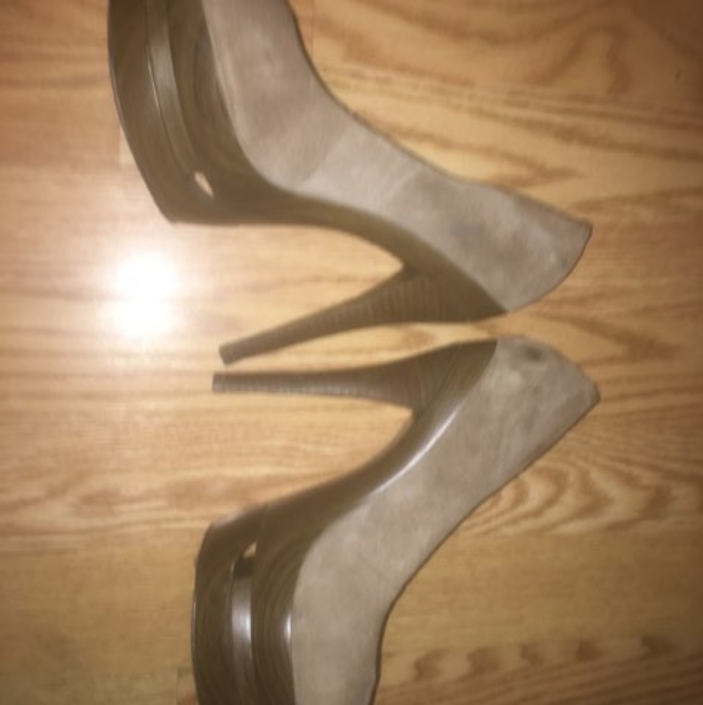 Jessica Simpson double platform pumps